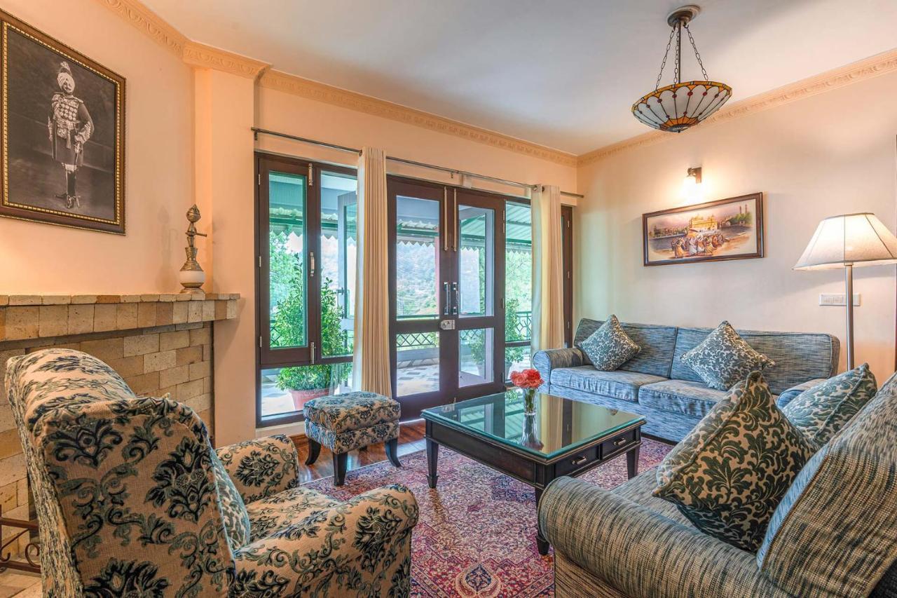 Stayvista At Cecil Cottages With Barbeque, Hill View Kasauli Buitenkant foto
