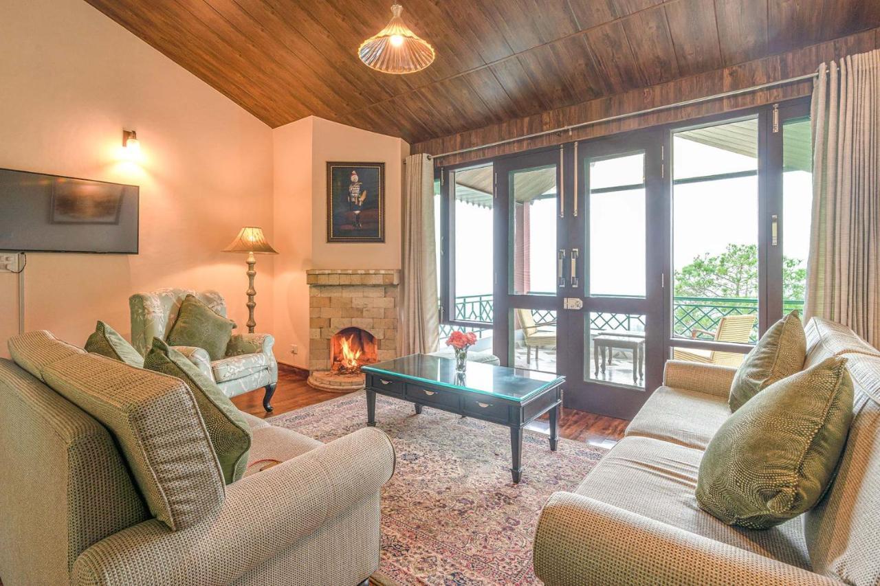 Stayvista At Cecil Cottages With Barbeque, Hill View Kasauli Buitenkant foto