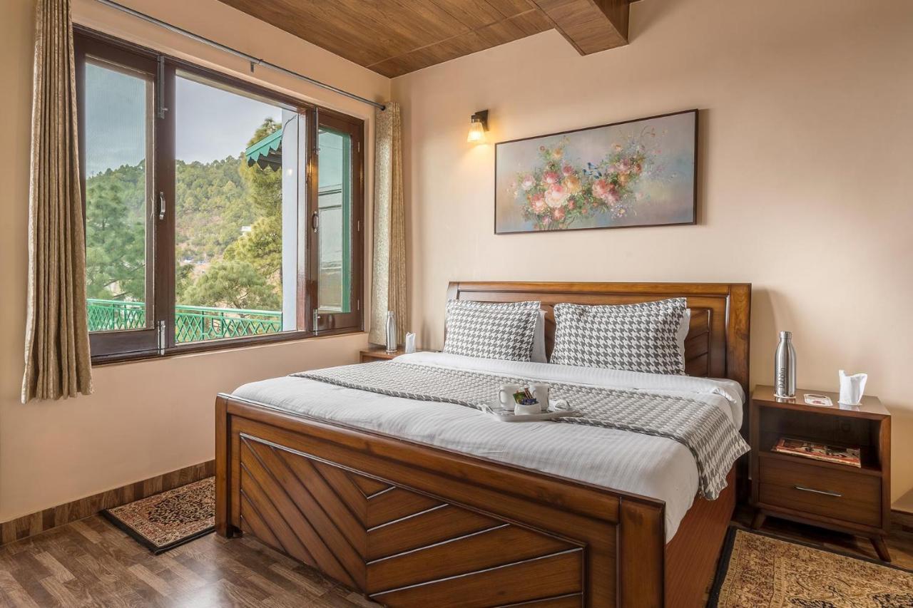 Stayvista At Cecil Cottages With Barbeque, Hill View Kasauli Buitenkant foto