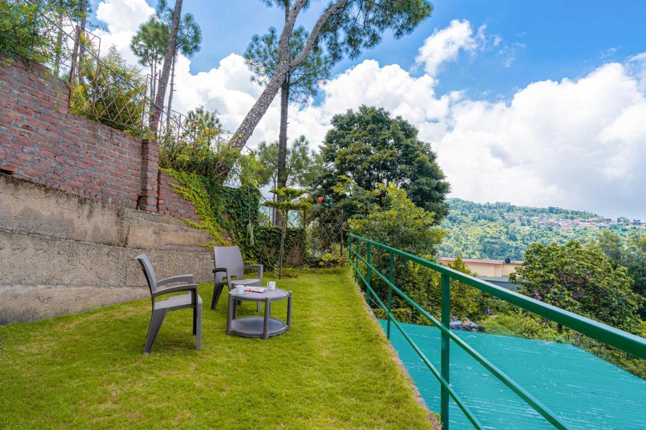 Stayvista At Cecil Cottages With Barbeque, Hill View Kasauli Buitenkant foto