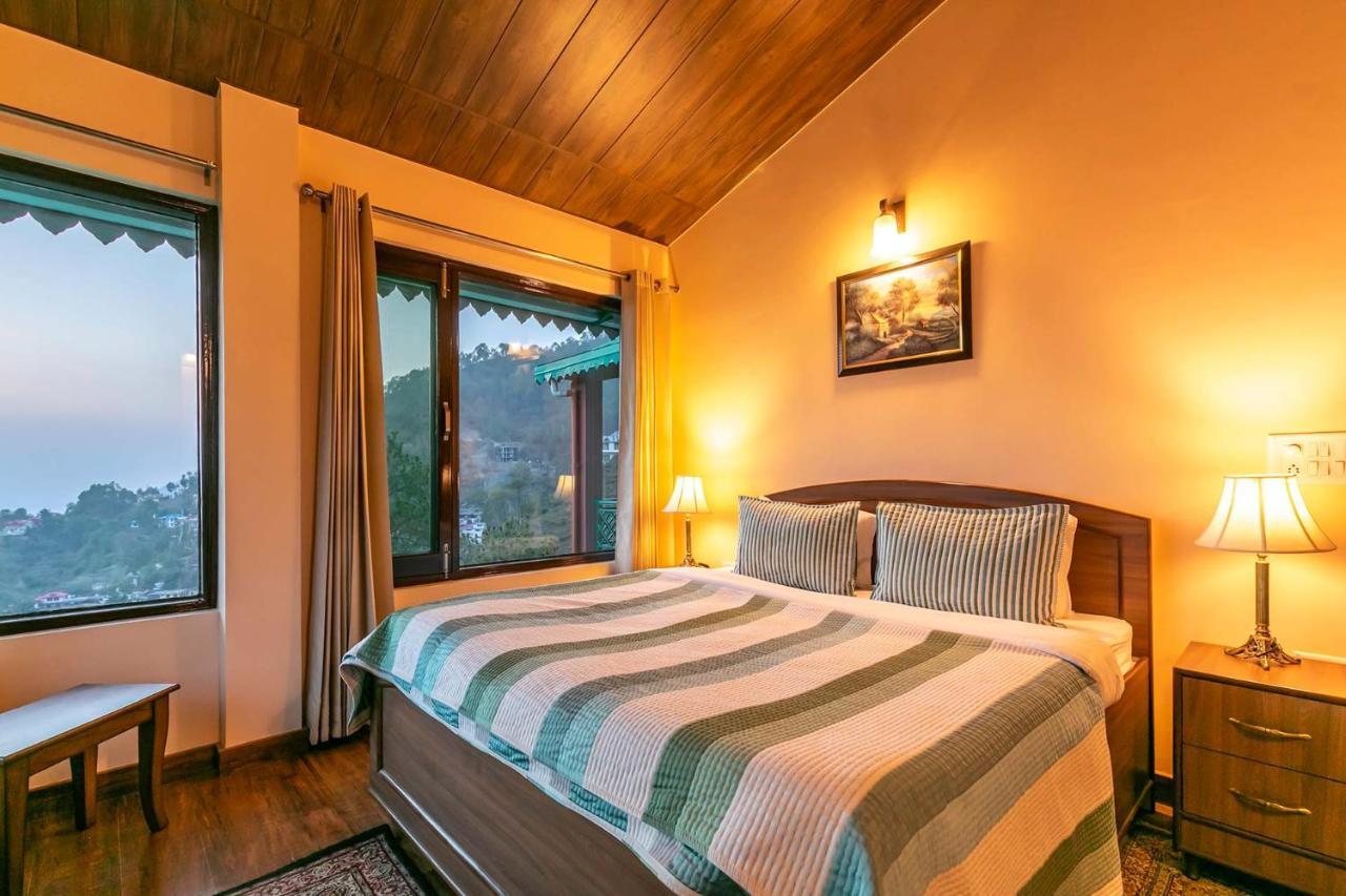 Stayvista At Cecil Cottages With Barbeque, Hill View Kasauli Buitenkant foto