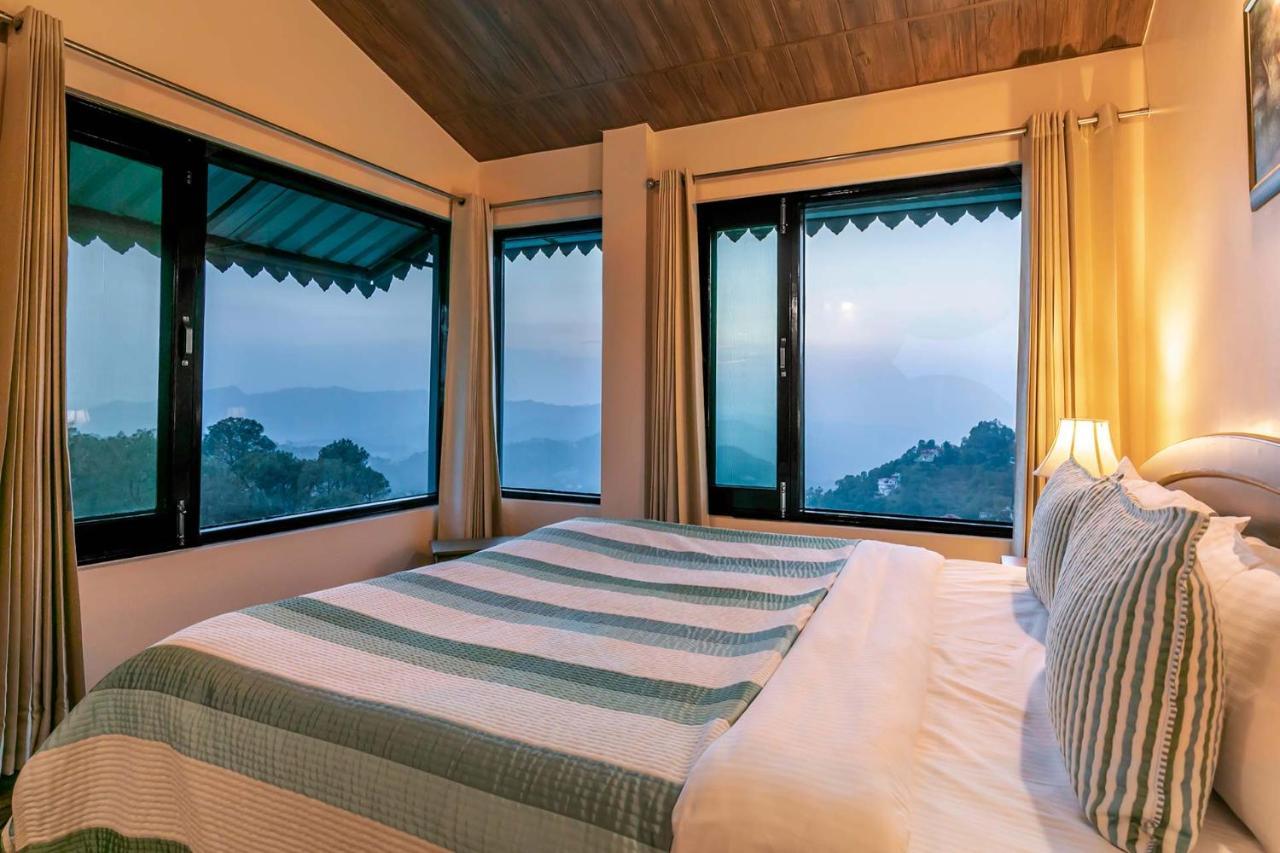 Stayvista At Cecil Cottages With Barbeque, Hill View Kasauli Buitenkant foto