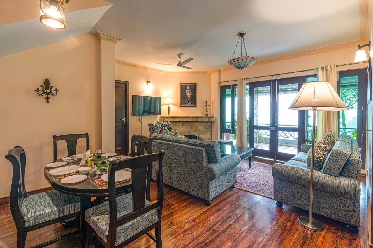 Stayvista At Cecil Cottages With Barbeque, Hill View Kasauli Buitenkant foto