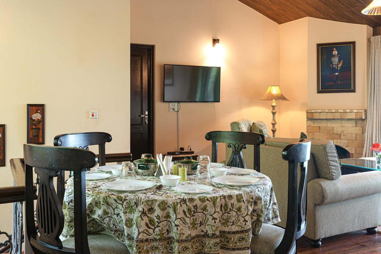 Stayvista At Cecil Cottages With Barbeque, Hill View Kasauli Buitenkant foto